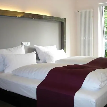Amazing In Oberhausen Apartment *
