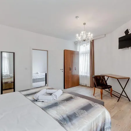 Amazing In Oberhausen Apartment